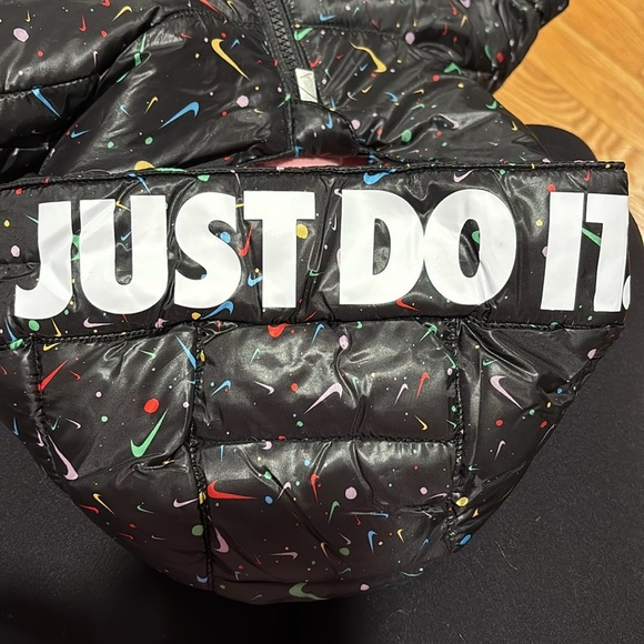 brand new girls nike jacket - Picture 3 of 5